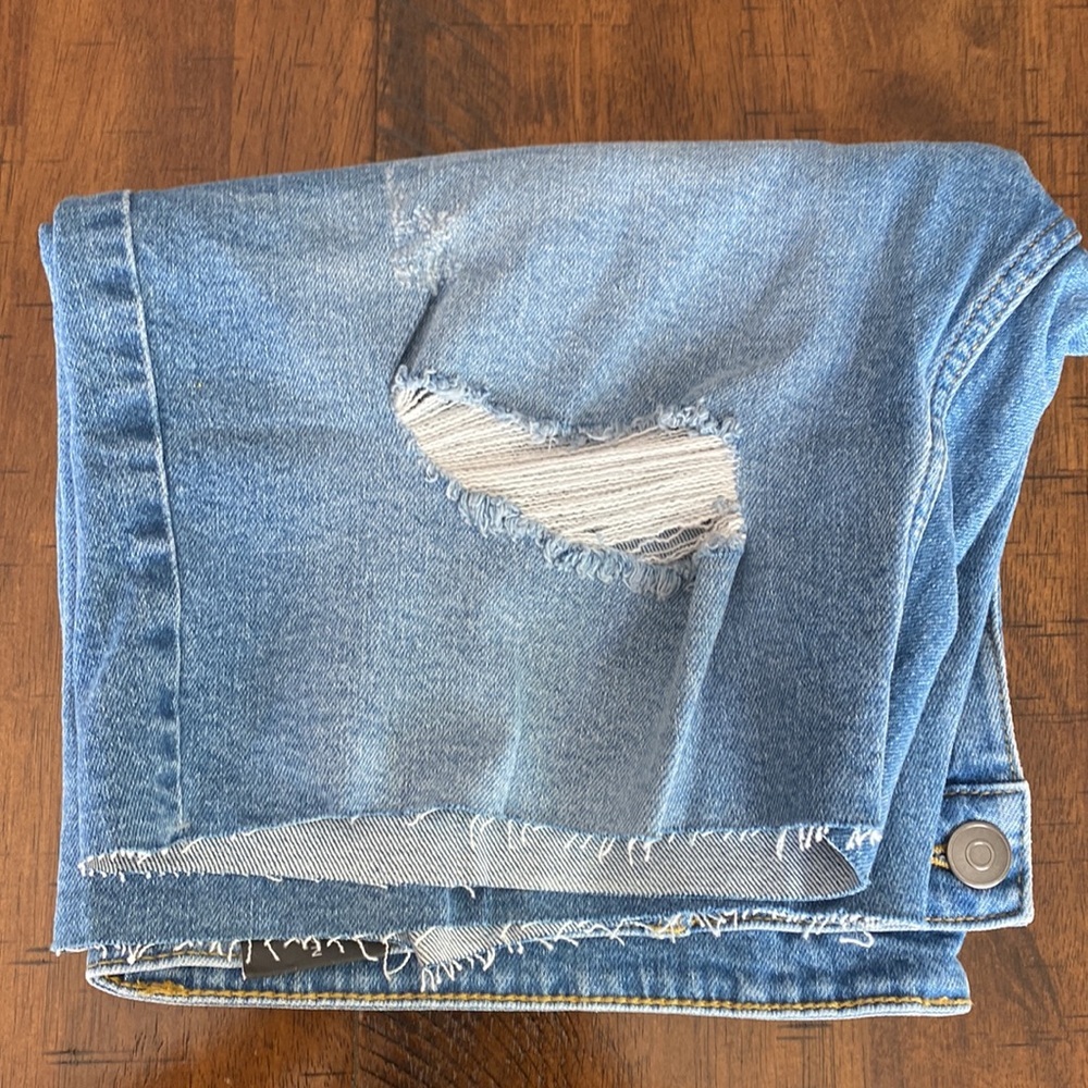 Men’s Denim Shorts - Picture 7 of 10